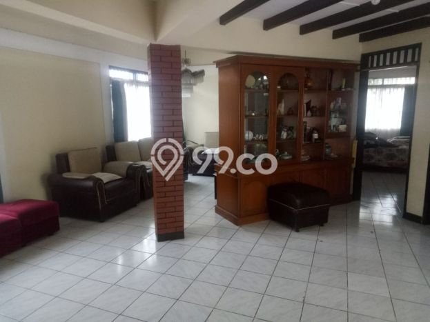 Rumah Elit LB 170m2 Siap Pakai Desain Elegan di Turangga, Bandung Rumah Elit LB 170m2 Siap Pakai Desain Elegan di Turangga, Bandung