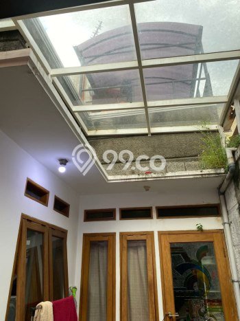 Rumah 3 KT 2 KM Pemandangan Kota di Antapani, Bandung Rumah 3 KT 2 KM Pemandangan Kota di Antapani, Bandung