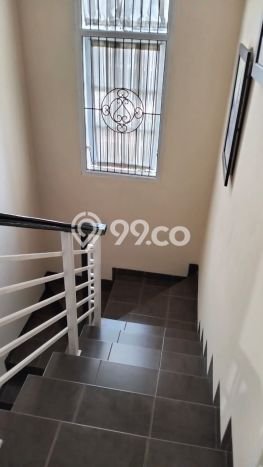 Rumah Siap Pakai di BKR, Bandung, LT 104m² Bangunan 200m² Rumah Siap Pakai di BKR, Bandung, LT 104m² Bangunan 200m²