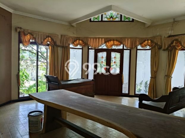 Hot Offer Hunian Premium Ideal dan Luas di Banyumanik, Semarang Hot Offer Hunian Premium Ideal dan Luas di Banyumanik, Semarang