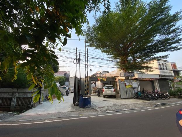 Lahan Dijual Lokasi Strategis di Jakarta Timur dengan Luas 414m2 Lahan Dijual Lokasi Strategis di Jakarta Timur dengan Luas 414m2