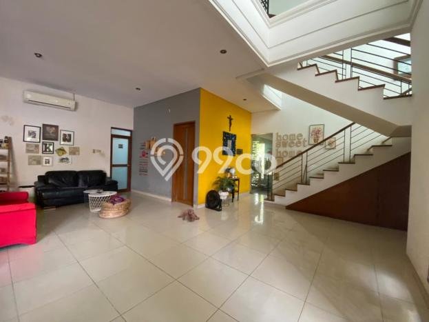 Hunian Eksklusif Siap Huni LT 392m2 di Kelapa Gading, Jakarta Utara Hunian Eksklusif Siap Huni LT 392m2 di Kelapa Gading, Jakarta Utara