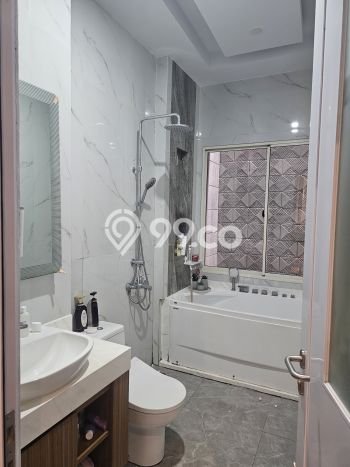 Rumah Luxury Modern Siap Huni di Gading Serpong Tangerang Rumah Luxury Modern Siap Huni di Gading Serpong Tangerang