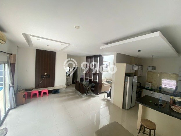 Jual Rumah Luas Elegan Dengan View Eksklusif di Jati Asih, Bekasi Jual Rumah Luas Elegan Dengan View Eksklusif di Jati Asih, Bekasi