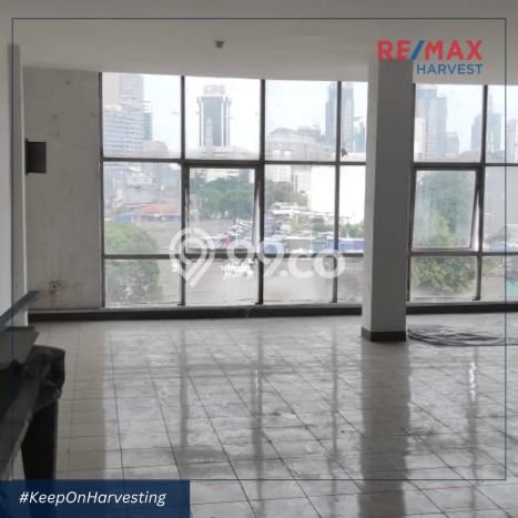 Ruko Disewa di Jakarta Pusat dengan LB 480m2 Area Komersial Ramai Ruko Disewa di Jakarta Pusat dengan LB 480m2 Area Komersial Ramai