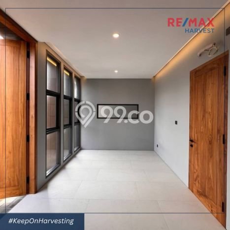 Hunian Mewah LB 280m2 Siap Huni Desain Elegan di Pondok Indah, Jakarta Selatan Hunian Mewah LB 280m2 Siap Huni Desain Elegan di Pondok Indah, Jakarta Selatan