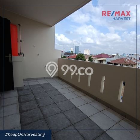 Jual Rumah Eksklusif 4 KT di Duri Kepa, Jakarta Barat Jual Rumah Eksklusif 4 KT di Duri Kepa, Jakarta Barat