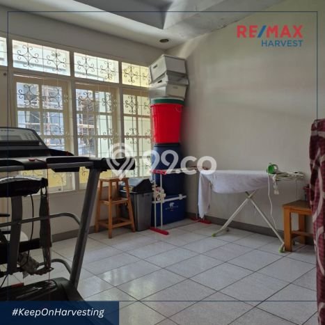 Rumah Elit Modern Siap Huni di Jelambar Jakarta Barat Rumah Elit Modern Siap Huni di Jelambar Jakarta Barat