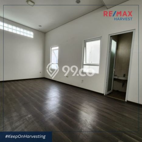 Jual Rumah Modern 4 KT di Green Ville, Jakarta Barat Jual Rumah Modern 4 KT di Green Ville, Jakarta Barat