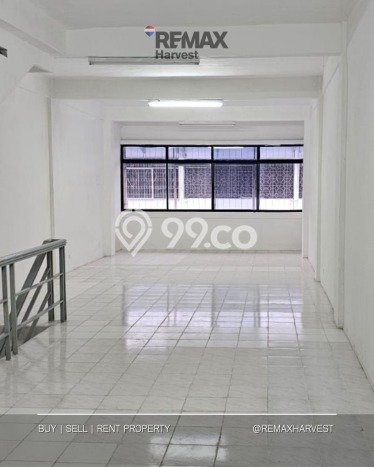 Unit Ruko Dijual di Jakarta Barat LT 69m2 & LB 207m2 Unit Ruko Dijual di Jakarta Barat LT 69m2 & LB 207m2