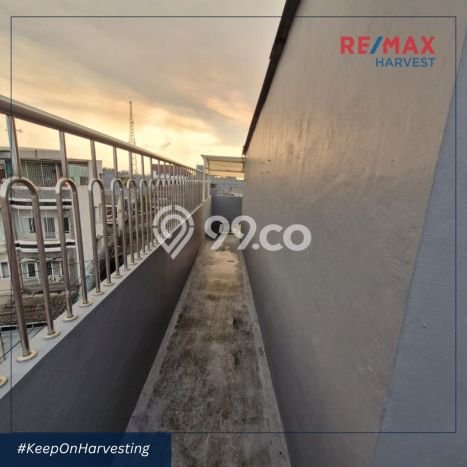 Ruko Dijual Lokasi Emas di Jelambar Luas 135m2 Ruko Dijual Lokasi Emas di Jelambar Luas 135m2