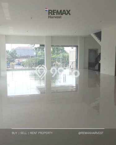 Kantor Dijual di Matraman LT 759m2, LB 2107m2 untuk Investasi Kantor Dijual di Matraman LT 759m2, LB 2107m2 untuk Investasi