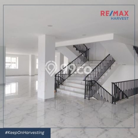 Kantor Dijual di Prime Area Jakarta Timur Luas 1700m2 Kantor Dijual di Prime Area Jakarta Timur Luas 1700m2