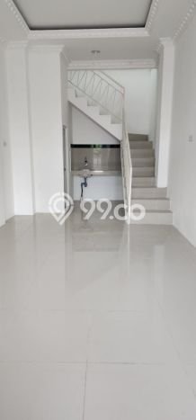 For Rent Ruko Kawasan Duren Sawit, Luas 100m², Kawasan Berkembang For Rent Ruko Kawasan Duren Sawit, Luas 100m², Kawasan Berkembang