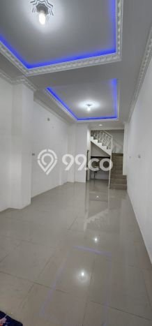 For Rent Ruko Kawasan Duren Sawit, Luas 100m², Kawasan Berkembang For Rent Ruko Kawasan Duren Sawit, Luas 100m², Kawasan Berkembang