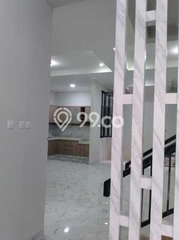 Rumah Modern 4 KT LT 120m2 di Pondok Kelapa Rumah Modern 4 KT LT 120m2 di Pondok Kelapa