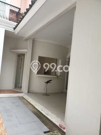 Rumah Elit Modern Tanpa Renovasi di BSD Tangerang Rumah Elit Modern Tanpa Renovasi di BSD Tangerang
