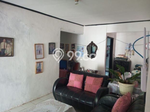 Rumah Nyaman dengan Luas Tanah 100m² di Lokasi Buah Batu, Bandung Rumah Nyaman dengan Luas Tanah 100m² di Lokasi Buah Batu, Bandung
