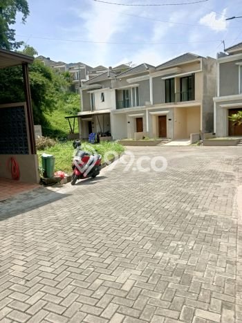 Rumah Strategis Modern Lb 90m2 di Cileunyi, Bandung Rumah Strategis Modern Lb 90m2 di Cileunyi, Bandung