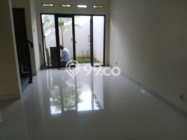 Rumah Luas Asri 2 KT Siap Huni di Buah Batu Bandung Rumah Luas Asri 2 KT Siap Huni di Buah Batu Bandung