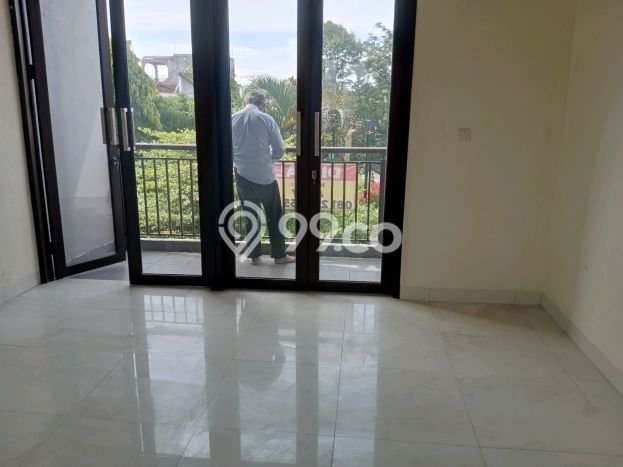Rumah Luas Asri 2 KT Siap Huni di Buah Batu Bandung Rumah Luas Asri 2 KT Siap Huni di Buah Batu Bandung