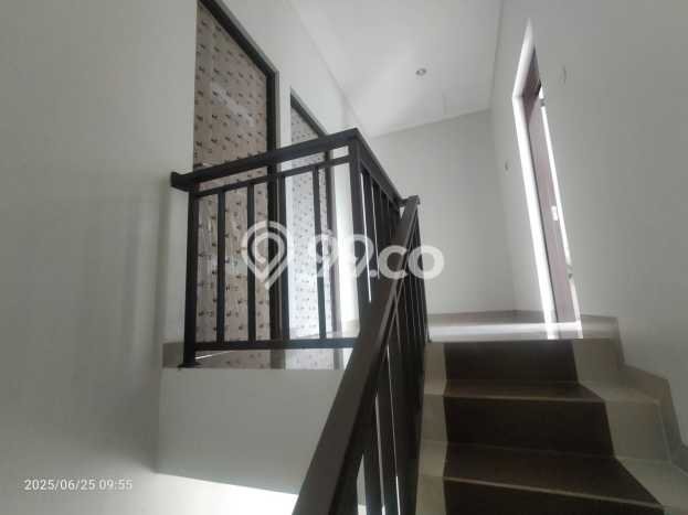 Jual Rumah Eksklusif 3 KT di Buah Batu, Bandung Jual Rumah Eksklusif 3 KT di Buah Batu, Bandung