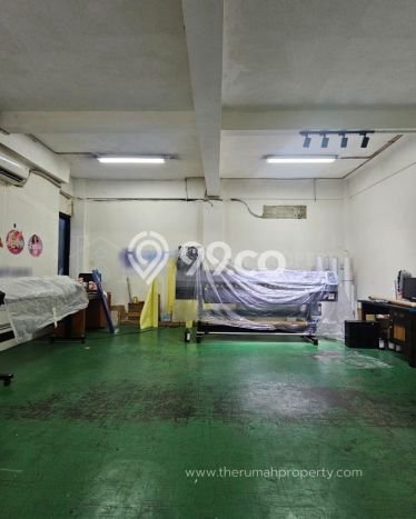Gedung Murah 3 Lantai Menteng Jakpus Dekat Monumen Proklamasi Gedung Murah 3 Lantai Menteng Jakpus Dekat Monumen Proklamasi