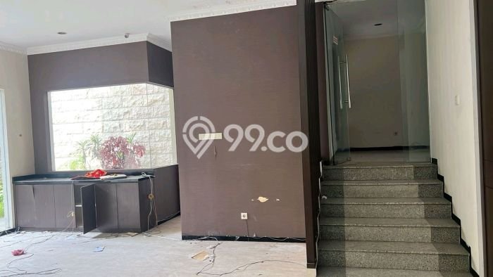 Hot Offer Hunian Mewah Ideal dan Luas di Dukuh Pakis, Surabaya Hot Offer Hunian Mewah Ideal dan Luas di Dukuh Pakis, Surabaya
