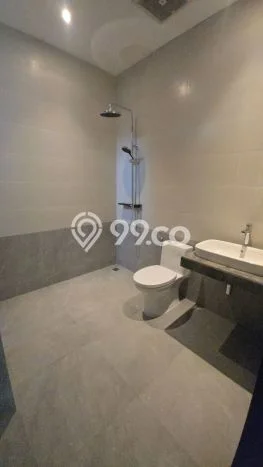 Rumah Luxury Modern Siap Huni di Citraland Surabaya Rumah Luxury Modern Siap Huni di Citraland Surabaya