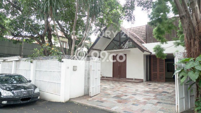 Hunian Elit LB 1400m2 Siap Huni Desain Elegan di Kemang, Jakarta Selatan Hunian Elit LB 1400m2 Siap Huni Desain Elegan di Kemang, Jakarta Selatan