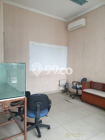 Ruko Komersial Disewakan di Kelapa Gading Jakarta Utara Luas 222m2 Ruko Komersial Disewakan di Kelapa Gading Jakarta Utara Luas 222m2