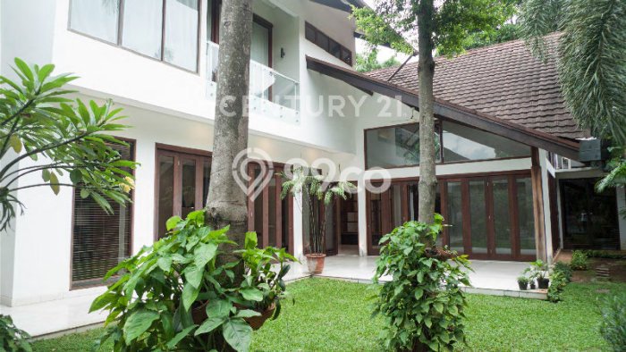 Hunian Elit LB 1400m2 Siap Huni Desain Elegan di Kemang, Jakarta Selatan Hunian Elit LB 1400m2 Siap Huni Desain Elegan di Kemang, Jakarta Selatan