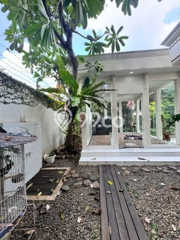 Dijual Rumah Premium dengan Fasilitas Sekitar Komplit di Cilandak, Jakarta Selatan Dijual Rumah Premium dengan Fasilitas Sekitar Komplit di Cilandak, Jakarta Selatan