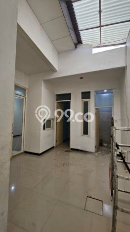 Disewakan! Rumah 3 Kamar Tidur &
3 Kamar Mandi di Taman Kopo Indah, Bandung Disewakan! Rumah 3 Kamar Tidur &
3 Kamar Mandi di Taman Kopo Indah, Bandung