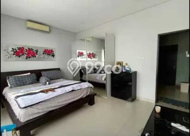 For Sale Hunian Rumah Terawat 4 KT di Sarijadi, Bandung For Sale Hunian Rumah Terawat 4 KT di Sarijadi, Bandung