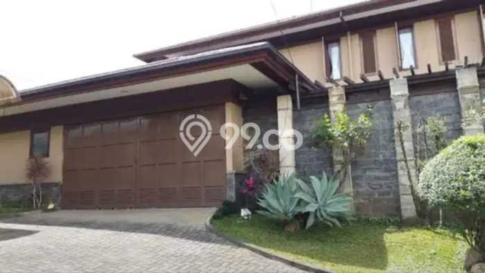 Jual Rumah Luas Megah Dengan View Cantik di Setiabudi, Bandung Jual Rumah Luas Megah Dengan View Cantik di Setiabudi, Bandung