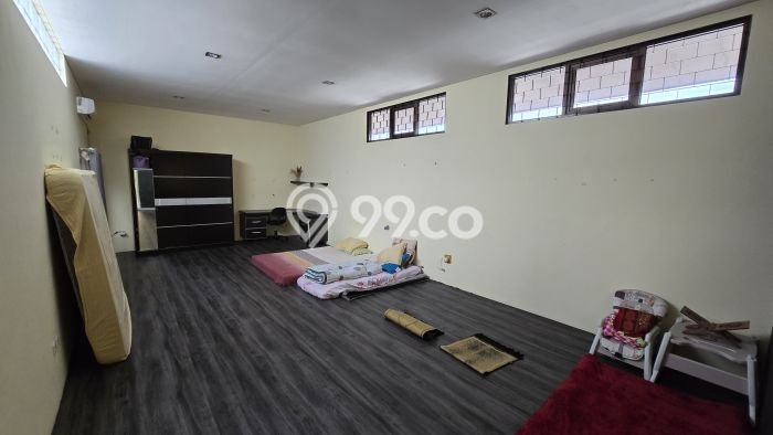 Rumah Modern 4 KT di Kopo Permai Bandung Semi Furnished Rumah Modern 4 KT di Kopo Permai Bandung Semi Furnished