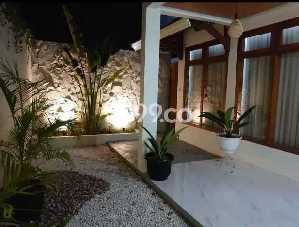 Vila Strategis Kawasan , Ukuran 300m2m², Posisi Strategis dengan akses mudah Vila Strategis Kawasan , Ukuran 300m2m², Posisi Strategis dengan akses mudah