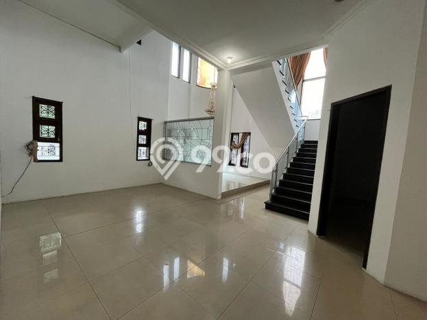 Rumah Mewah Siap Huni LT 334m2 di Batununggal, Bandung Rumah Mewah Siap Huni LT 334m2 di Batununggal, Bandung