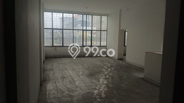 Disewakan Ruko di Kawasan Ramai sudirman Luas 600m2 Disewakan Ruko di Kawasan Ramai sudirman Luas 600m2