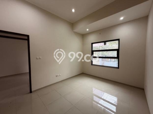Rumah Modern 3 Kamar LT 126m2 di Taman Kopo Indah Rumah Modern 3 Kamar LT 126m2 di Taman Kopo Indah