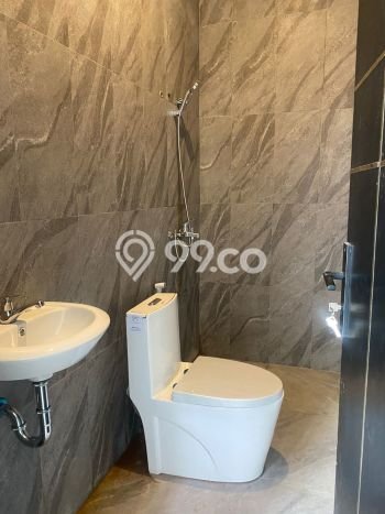 Rumah Minimalis 3 KT LT 90m2 di Taman Kopo Indah Rumah Minimalis 3 KT LT 90m2 di Taman Kopo Indah