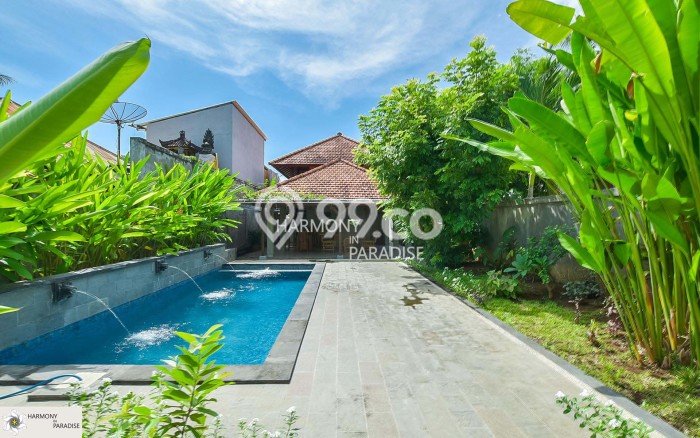 Bisnis Menjanjikan! Vila Kawasan , Luas 300m2m², Dekat ke Fasilitas Umum Bisnis Menjanjikan! Vila Kawasan , Luas 300m2m², Dekat ke Fasilitas Umum