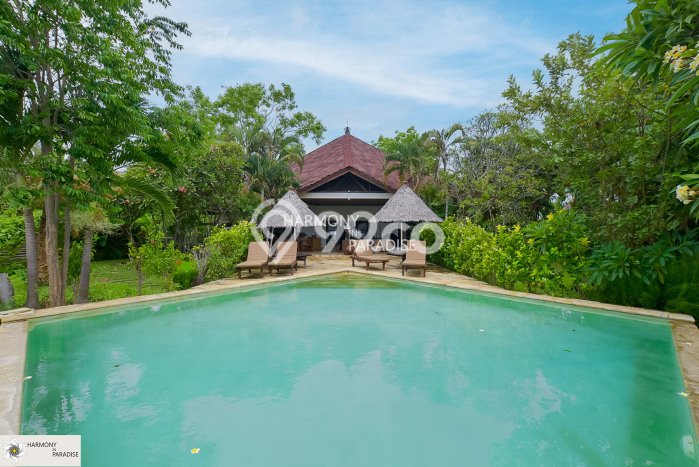 Peluang Langka! Vila di , Luas 1050m2m², Lokasi Premium akses ke berbagai kebutuhan Peluang Langka! Vila di , Luas 1050m2m², Lokasi Premium akses ke berbagai kebutuhan