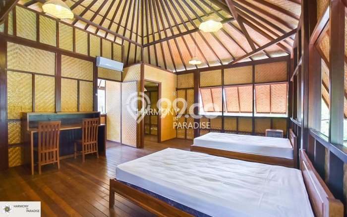 Bisnis Menjanjikan! Vila Kawasan , Luas 300m2m², Dekat ke Fasilitas Umum Bisnis Menjanjikan! Vila Kawasan , Luas 300m2m², Dekat ke Fasilitas Umum