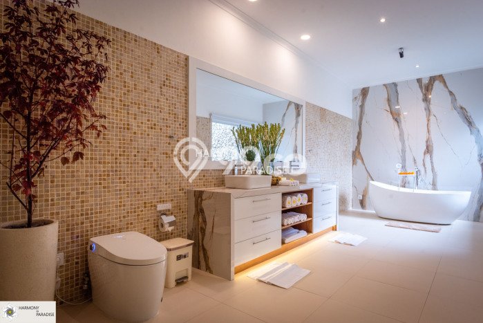 FOR SALE! Vila di , Luas 1500m2m², Lokasi Premium FOR SALE! Vila di , Luas 1500m2m², Lokasi Premium