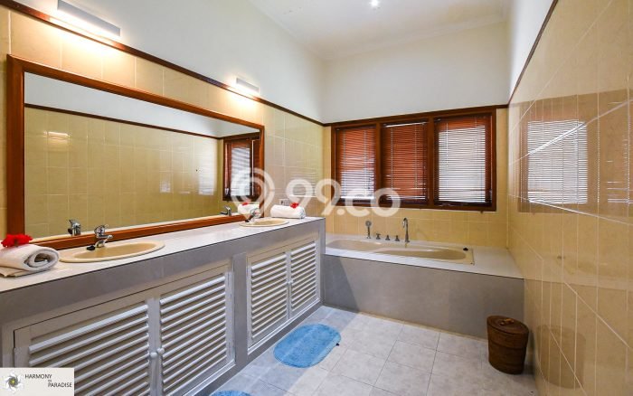 FOR SALE! Vila di Bukti, Luas 1025m², Lokasi Strategis FOR SALE! Vila di Bukti, Luas 1025m², Lokasi Strategis