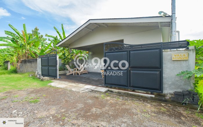 Dijual! Vila Kawasan , Luas 240m2m², Posisi Premium Dijual! Vila Kawasan , Luas 240m2m², Posisi Premium