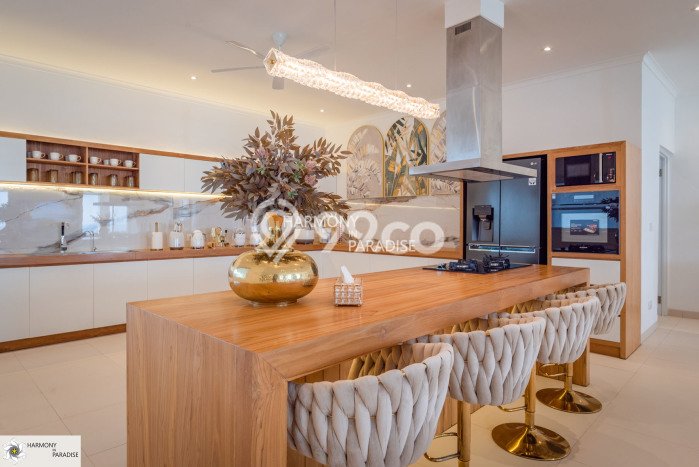 FOR SALE! Vila di , Luas 1500m2m², Lokasi Premium FOR SALE! Vila di , Luas 1500m2m², Lokasi Premium