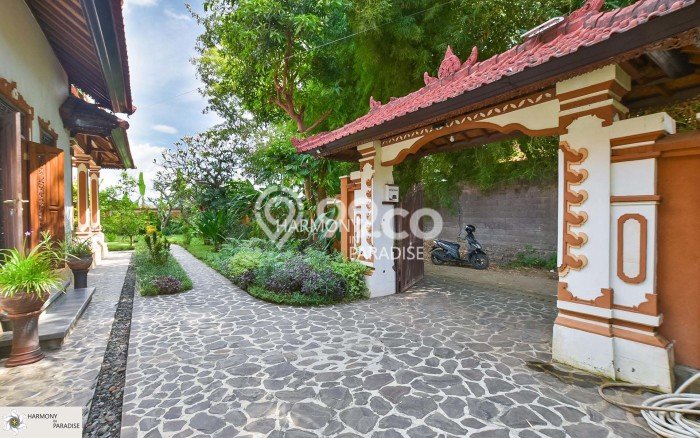 HARGA TERBAIK! Vila di , Luas 600m2m², Kawasan Potensial dengan prospek meningkat HARGA TERBAIK! Vila di , Luas 600m2m², Kawasan Potensial dengan prospek meningkat